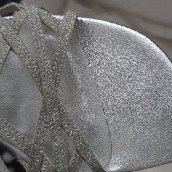 Stuart Weizmann strappy crystal sandle Pre-owned In Box - Picture 5 of 13